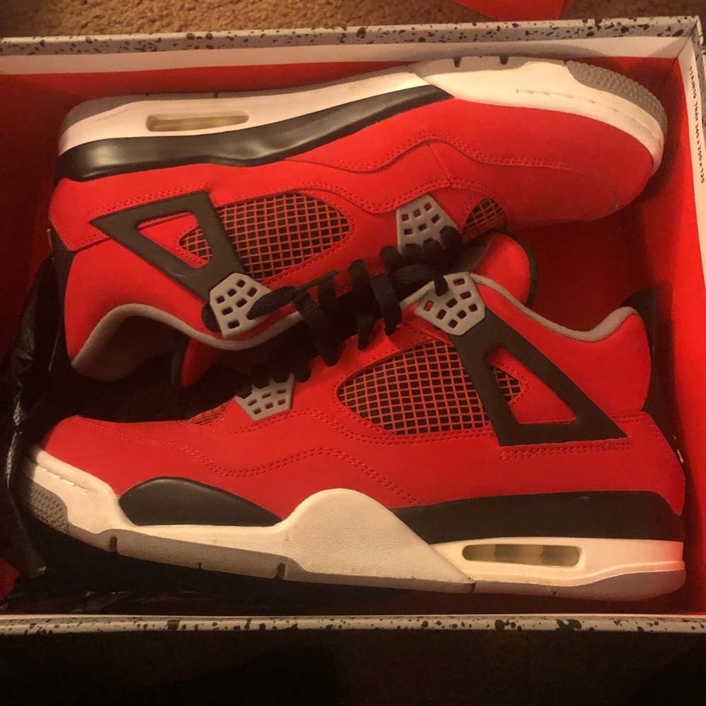 Toro red retro 4